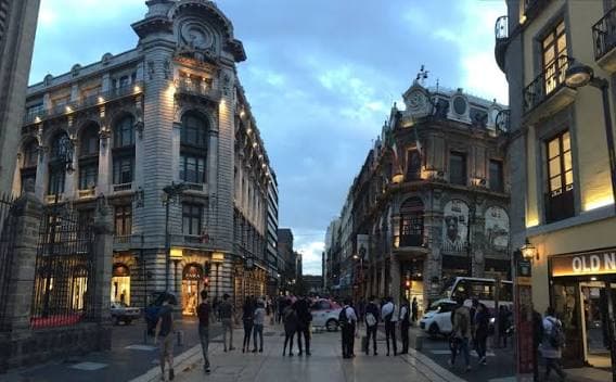 Calle Peatonal Madero